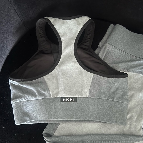 MICHI Grey Workout Set XS - Picture 2 of 5